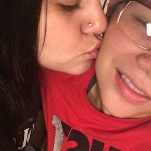 Meet your Posher, Emerald